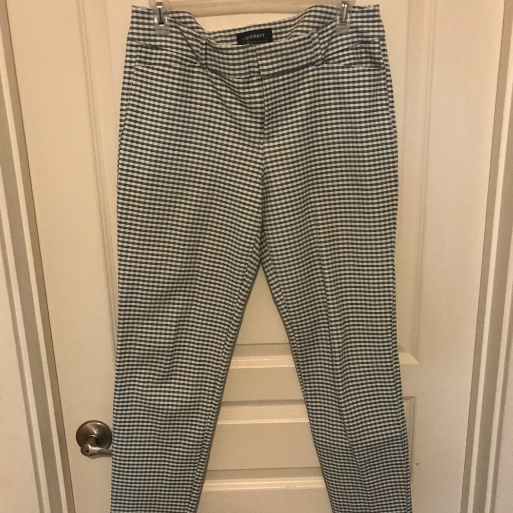 Gingham print pixie pants!